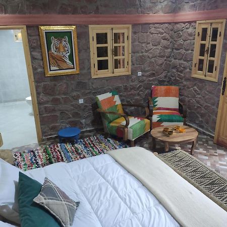 אוריקה Auberge Laurier Rose מראה חיצוני תמונה